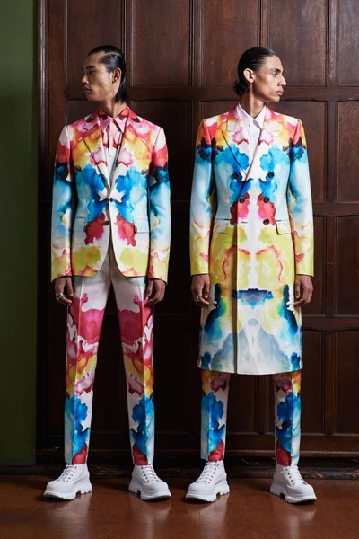 Look 9